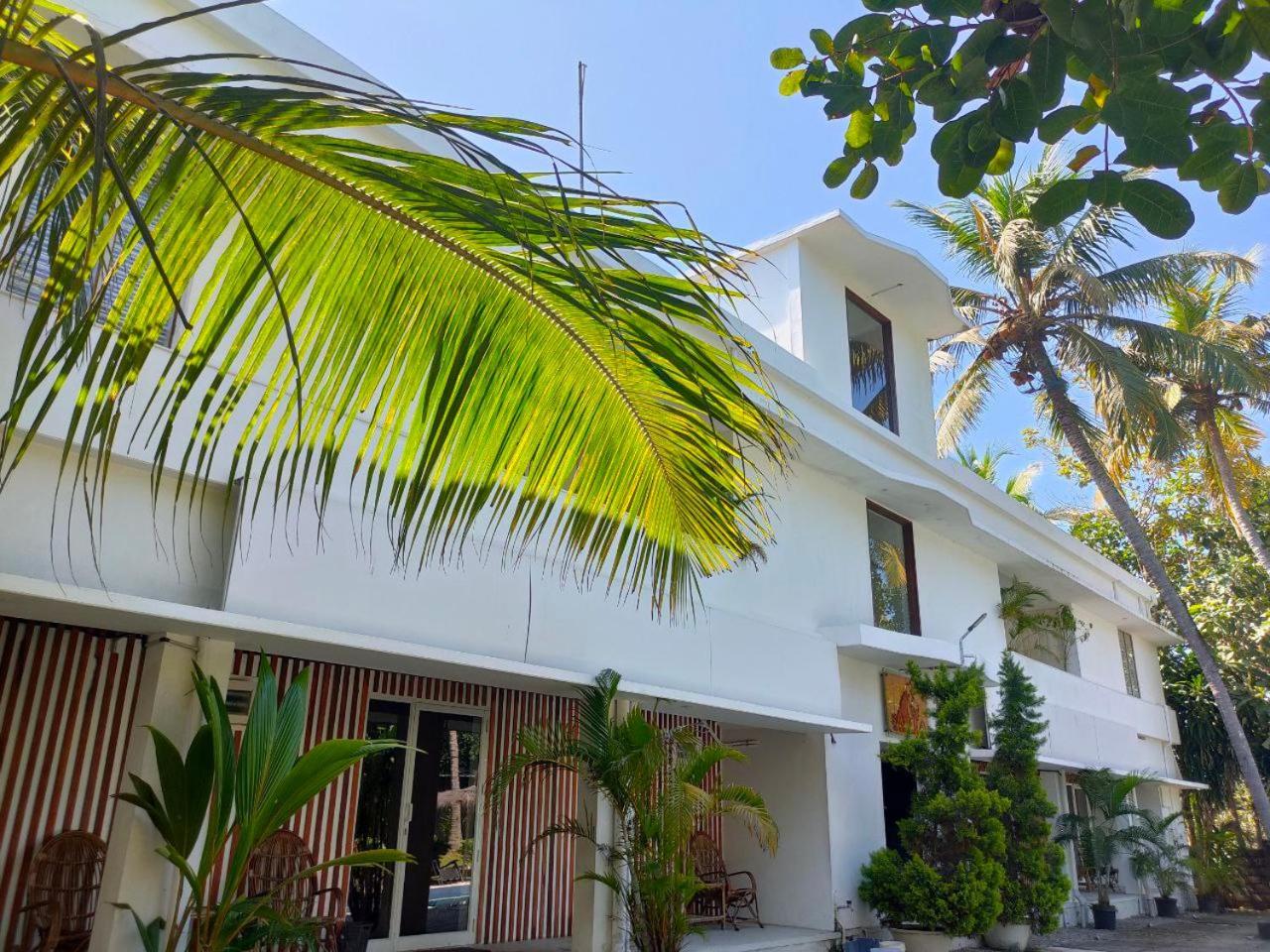 Satta Beach Deluxe Varkala Exterior photo