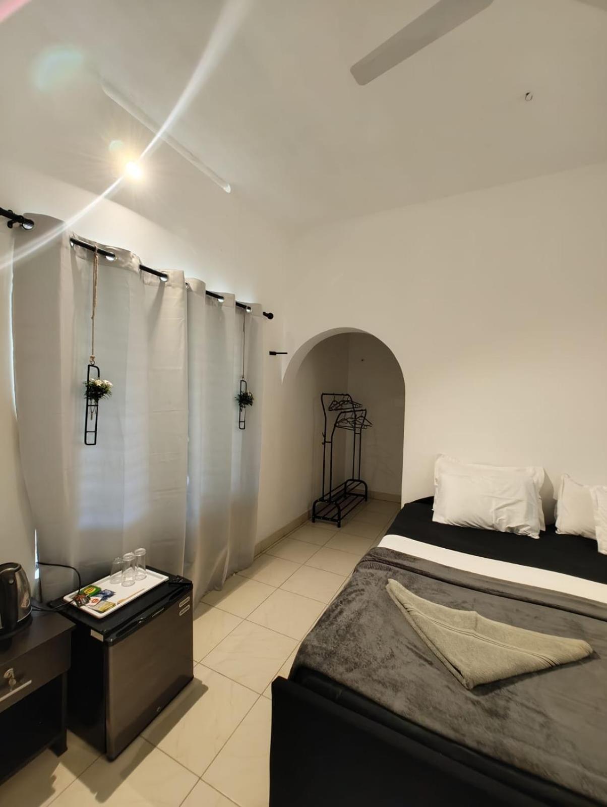 Satta Beach Deluxe Varkala Room photo